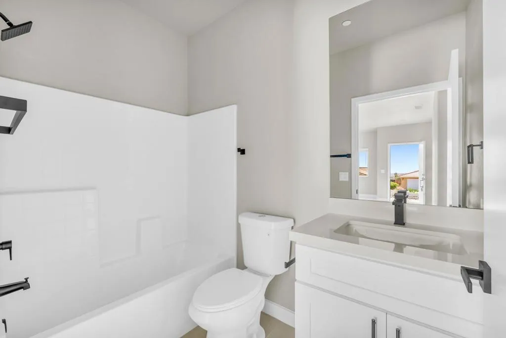 66704 Yucca Drive, Desert Hot Springs, California 92240 home-pic-7